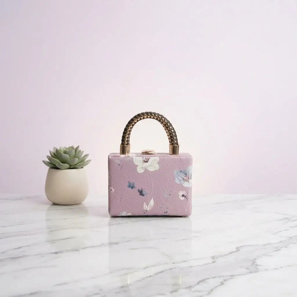Classy Carry
